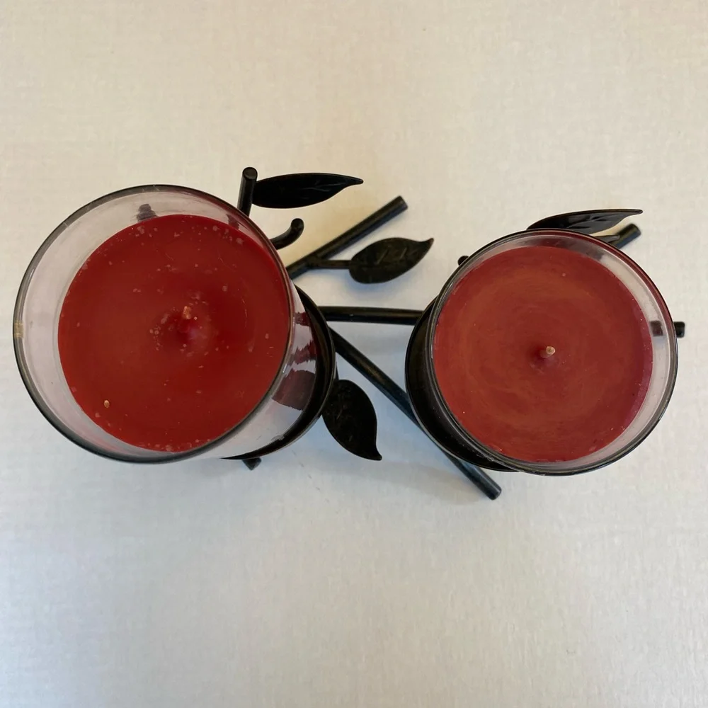 Yankee Candle Perfect Pillar Elegant Red Candle Holder with Leaf Design
